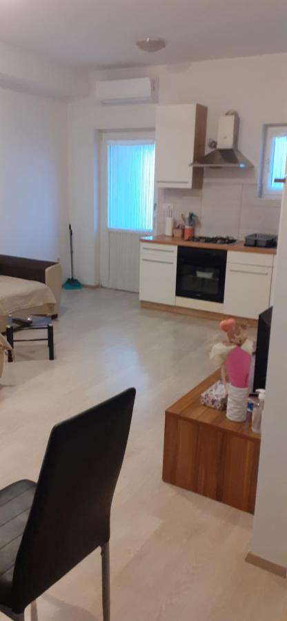 Apartman Tanja Lägenhet Bilice Exteriör bild